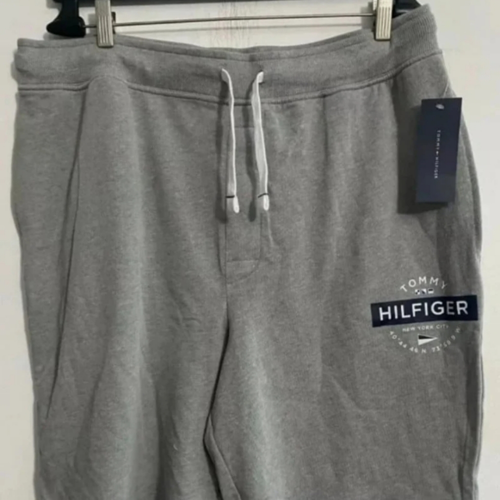TOMMY HILFIGER Logo Print Men's Lounge Shorts Size LG Grey BNWT RETIRED - Picture 5 of 5
